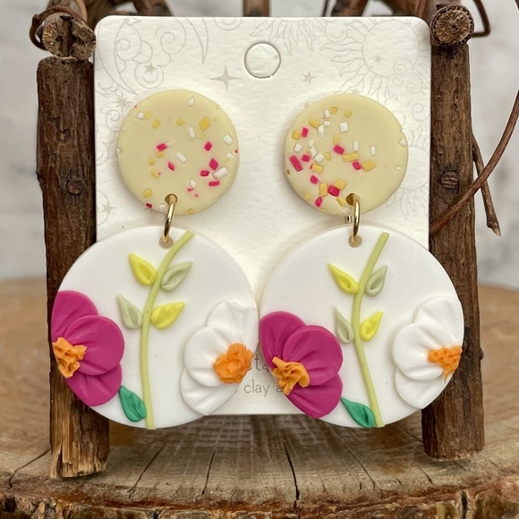 Red Saguaro Trading Post Jewelry - Handmade Polymer Clay Flower Garden Earrings